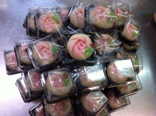 Illustration for article titled If You Like Video Games and Anime, You'll Love These Japanese Sweets